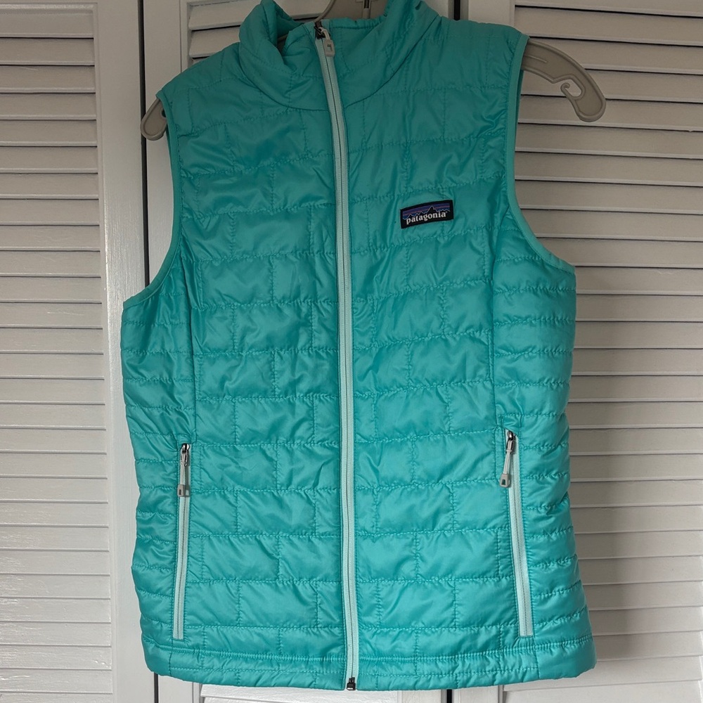 Patagonia Turquoise Quilted Vest